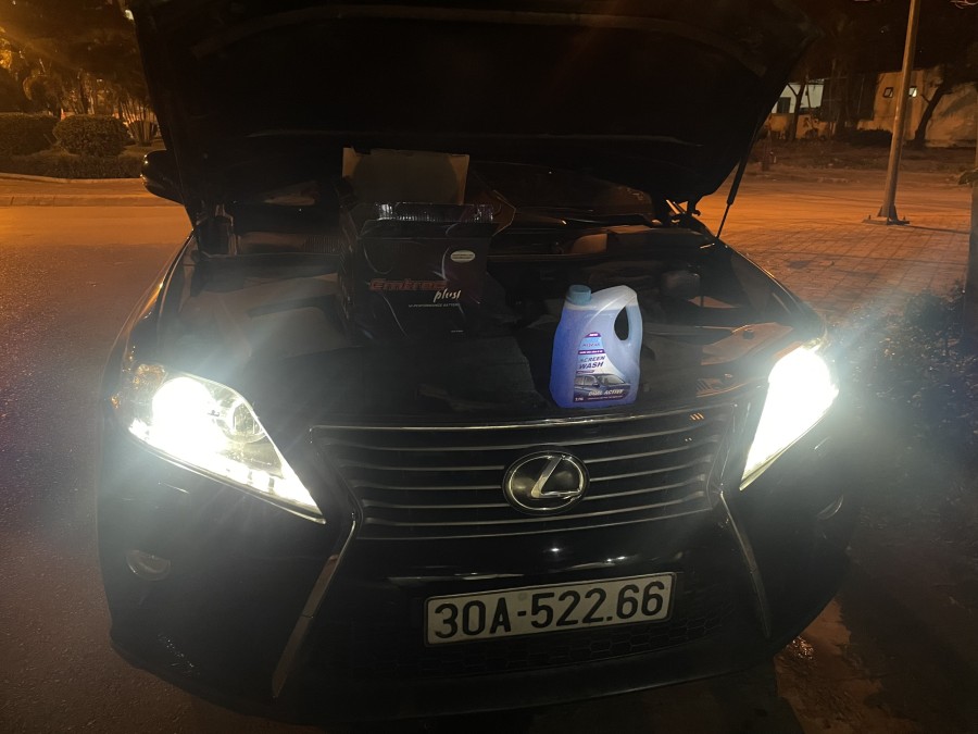 Cứu hộ ắc quy tận nơi - Bảo hành 18 tháng cho Lexus RX350 tại HD Việt