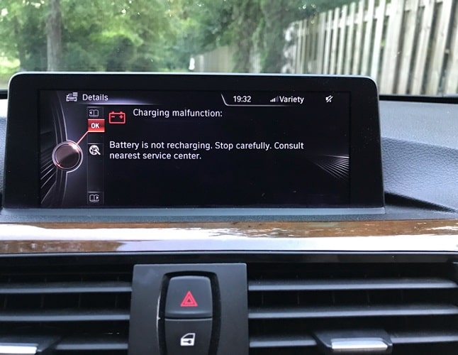 Lỗi cảnh báo liên quan đến ắc quy phụ xe BMW