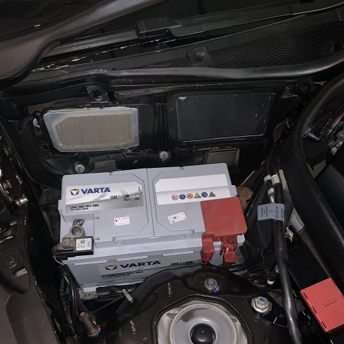 Thay ắc quy Varta AGM LN4 12V 80Ah cho xe Mercedes - Benz