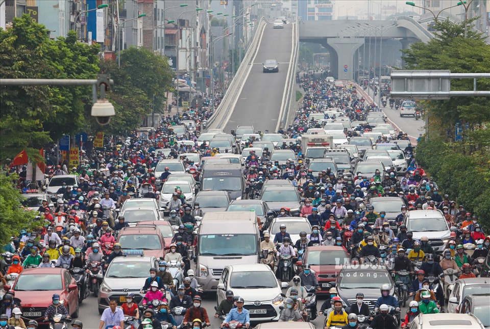 Ắc quy ô tô đông cần đến đại lý ắc quy ô tô HD Việt