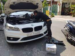 Thay ắc quy cho khách hàng xe BMW tại HD Việt