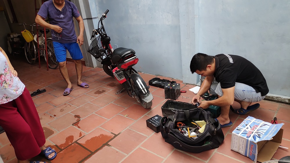 thay bình ắc quy xe đạp điện tại Sóc Sơn